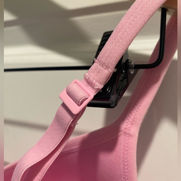 NWT Lot of 2 Hanes/Maidenform Comfort Bras, Sz. 2XL, Purple/Pink!! - Picture 12 of 13